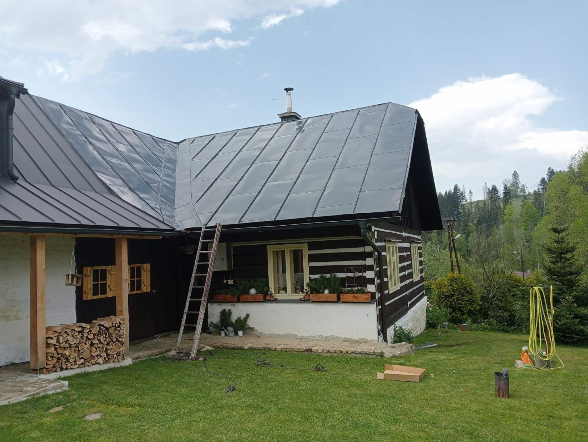 Po - plechová strecha